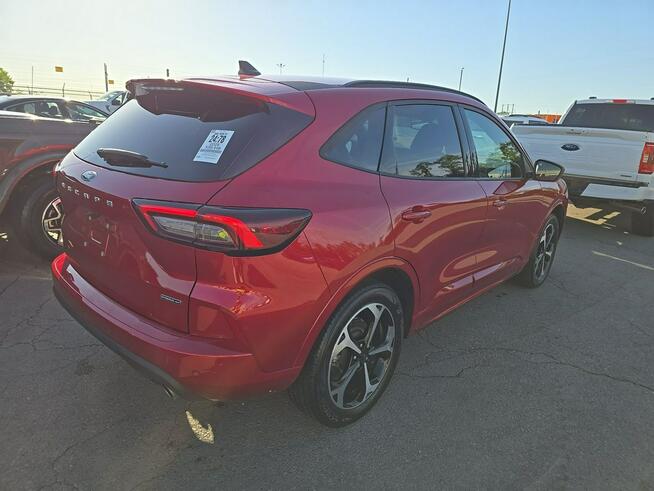 Ford Escape Hybrid ST-Line Elite / AWD