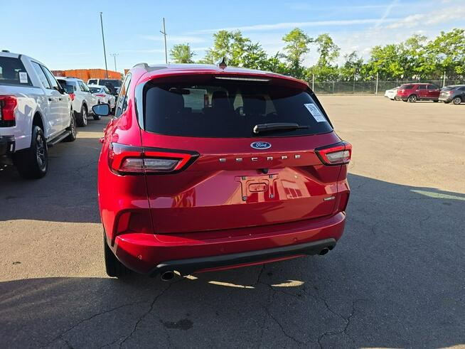 Ford Escape Hybrid ST-Line Elite / AWD