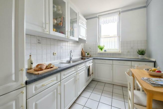 REZERWACJA 3 pokojowe z balkonem w centrum