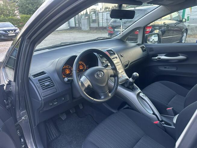 Toyota Auris 1.4 benzyna 96KM/5 drzwi/Automatyczna klimatyzacja/Zamiana/Kredyt