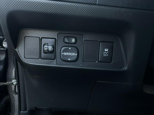 Toyota Auris 1.4 benzyna 96KM/5 drzwi/Automatyczna klimatyzacja/Zamiana/Kredyt
