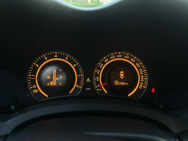 Toyota Auris 1.4 benzyna 96KM/5 drzwi/Automatyczna klimatyzacja/Zamiana/Kredyt