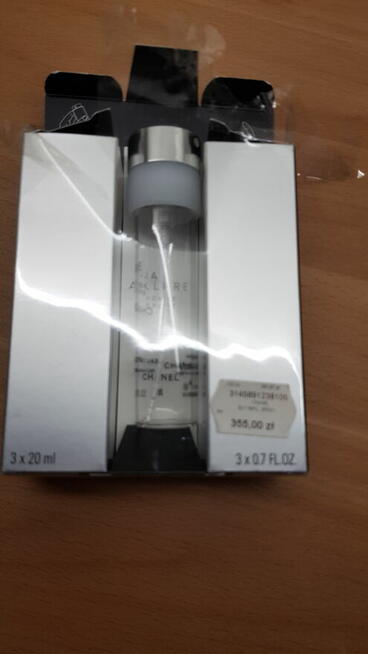 32 x Puste flakony z kartonikami po oryginalnych perfumach