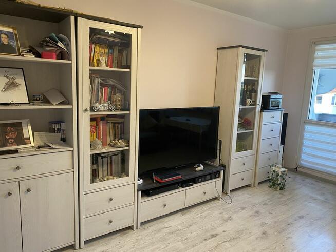 Mieszkanie 3 - pokojowe 63 m2 2 piętro w bloku 4-piętrowym