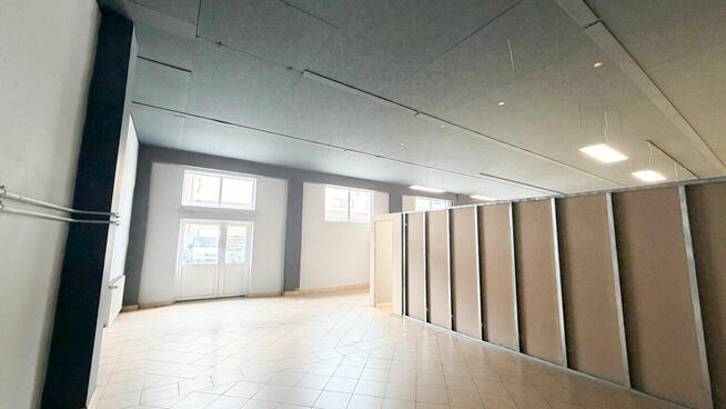 Lokal użytkowy, handlowo – usługowy o powierzchni 234 m2