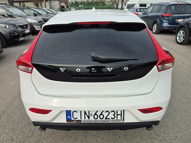 Volvo V40 2.0D 120KM D2