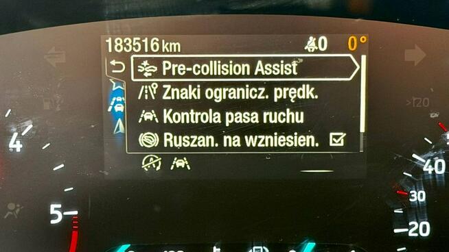 Ford Focus LED / Gwarancja / FULL SERWIS / 37 900 Brutto / 30 813 Netto