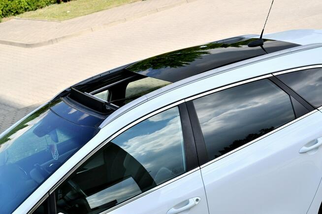 Kia Cee'd 1,6CRDi 110 Km Lift Led Panorama Navi Klimatronik Kamera Full Opcja