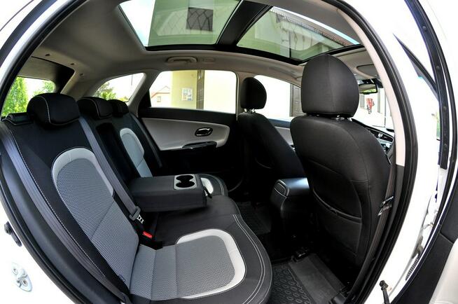 Kia Cee'd 1,6CRDi 110 Km Lift Led Panorama Navi Klimatronik Kamera Full Opcja