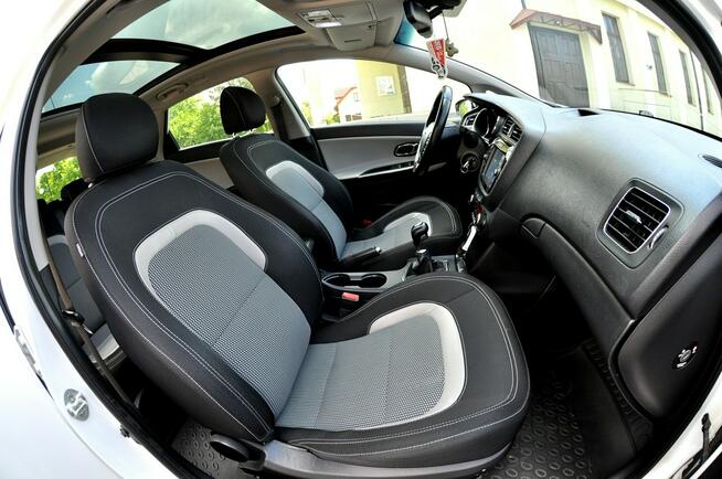 Kia Cee'd 1,6CRDi 110 Km Lift Led Panorama Navi Klimatronik Kamera Full Opcja