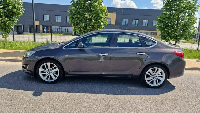 Opel Astra 1.4 Turbo LPG GAZ 124tys km Klima Tempomat Czujniki ISOFIX Piękna