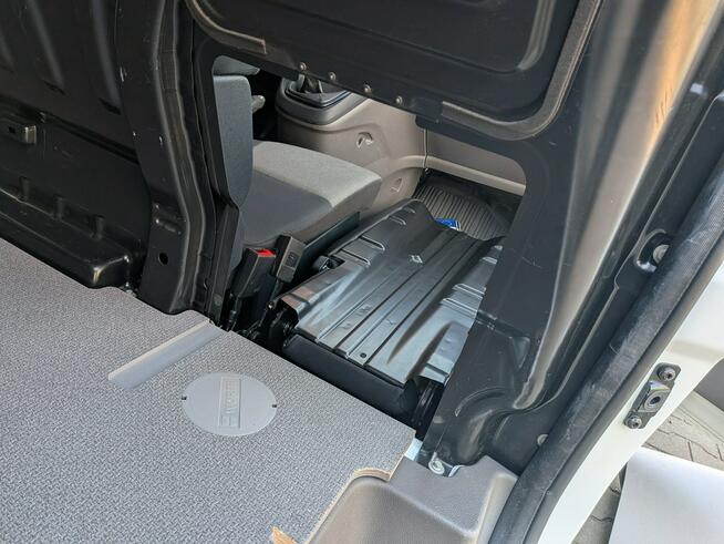 Ford Transit Connect CONNECT L2 Furgon (Lang) | 2023 | 67 030 km | Regał warsztatowy