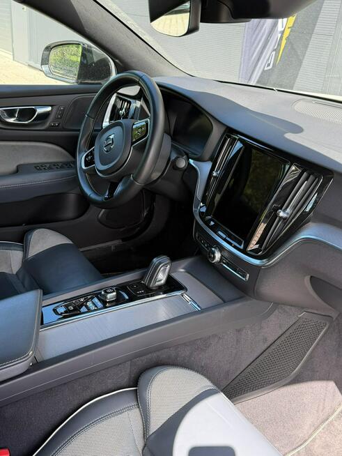 Volvo S60 R- Design / Blisy / LEDY / Harman Kardon / Kamera / Gwarancja / FV23%