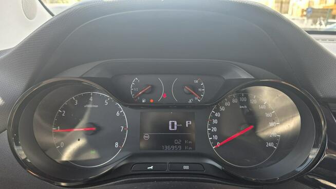Opel Crossland X automat