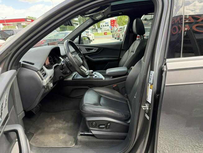 Audi Q7 7-Osobowa, 4x4, LED, Klima, Navi, Tempomat, Asystent, Panorama, FV-23%