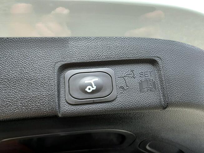 Ford Puma serwis ASO, automat, hak