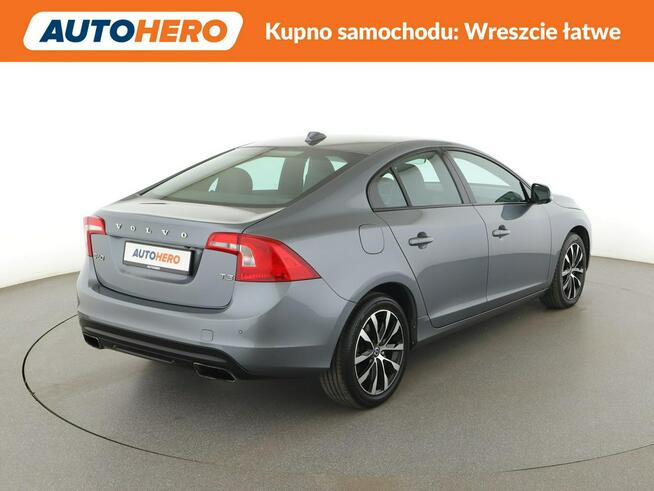 Volvo S60 automat xenon skóra navi klima auto grzane fotele kamera i czujniki pa