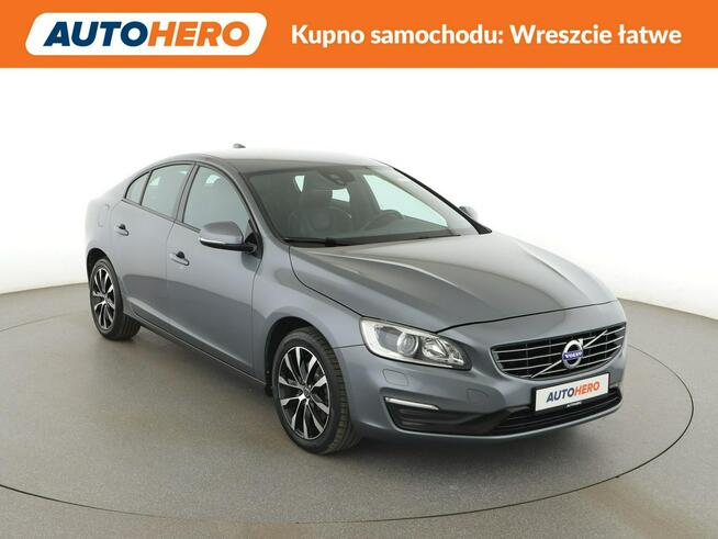 Volvo S60 automat xenon skóra navi klima auto grzane fotele kamera i czujniki pa