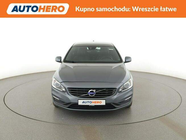 Volvo S60 automat xenon skóra navi klima auto grzane fotele kamera i czujniki pa