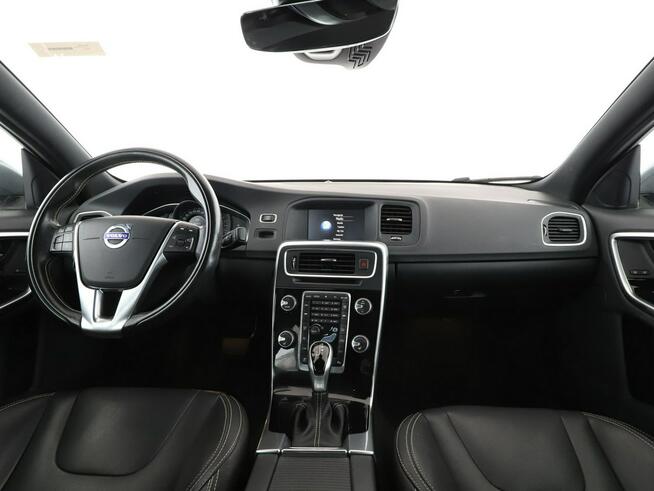 Volvo S60 automat xenon skóra navi klima auto grzane fotele kamera i czujniki pa