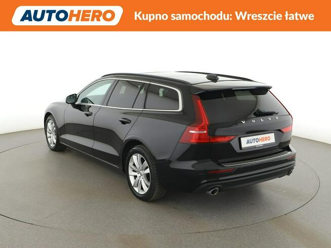 Volvo V60 mHEV automat full LED navi klima auto virtual cocpit grzane fotele