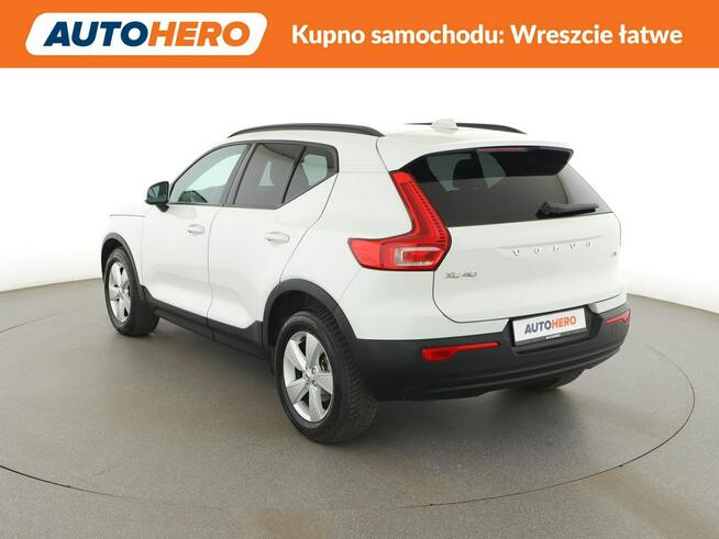 Volvo XC 40 automat, virtual, full led, niski przebieg, kamera, pdc