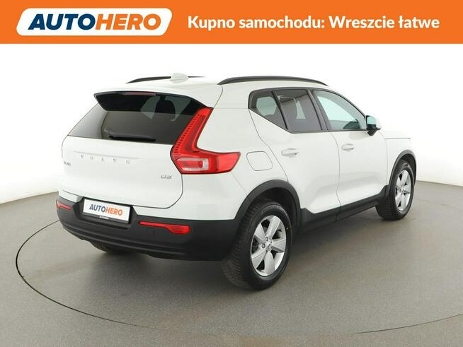 Volvo XC 40 automat, virtual, full led, niski przebieg, kamera, pdc