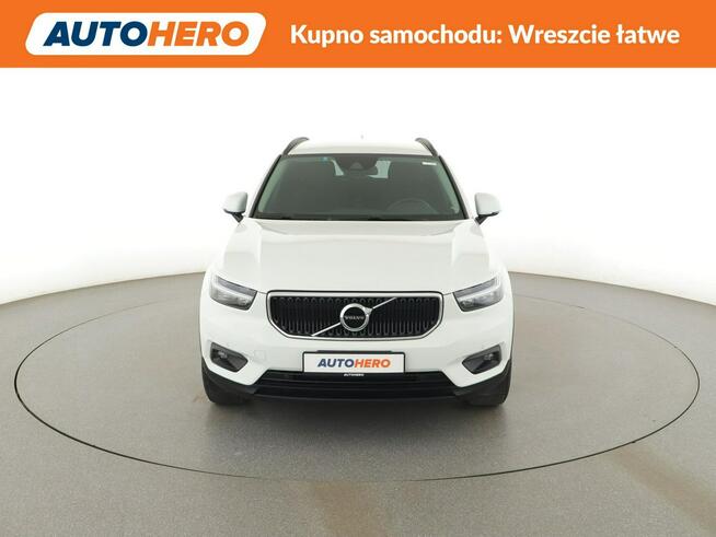 Volvo XC 40 automat, virtual, full led, niski przebieg, kamera, pdc