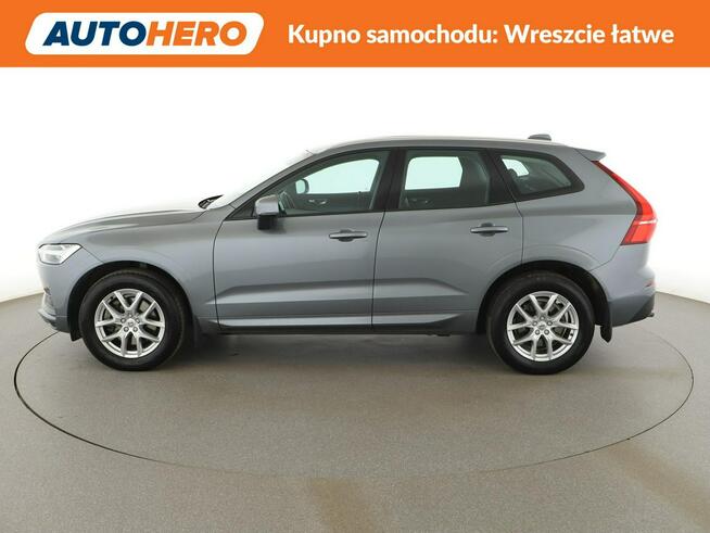 Volvo XC 60 Momentum B4(mHEV) automat AWD navi kamera tempomat LED