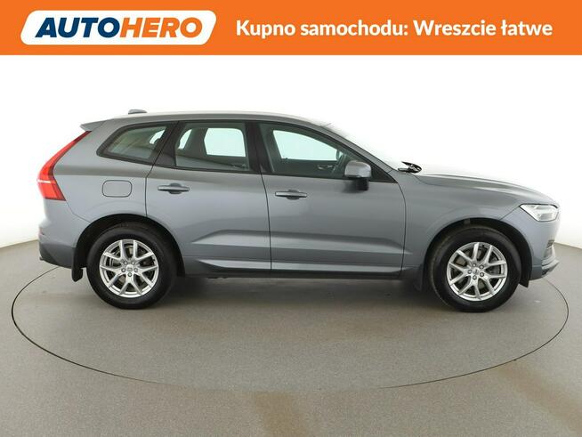 Volvo XC 60 Momentum B4(mHEV) automat AWD navi kamera tempomat LED