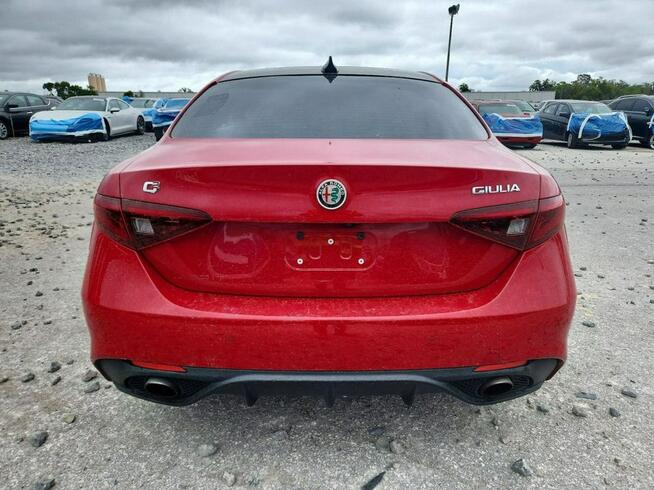 Alfa Romeo Giulia / automat / Veloce / niski przebieg /