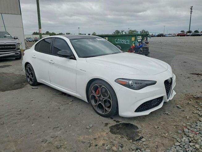 Alfa Romeo Giulia / Veloce / niski przebieg / bogata wersja /