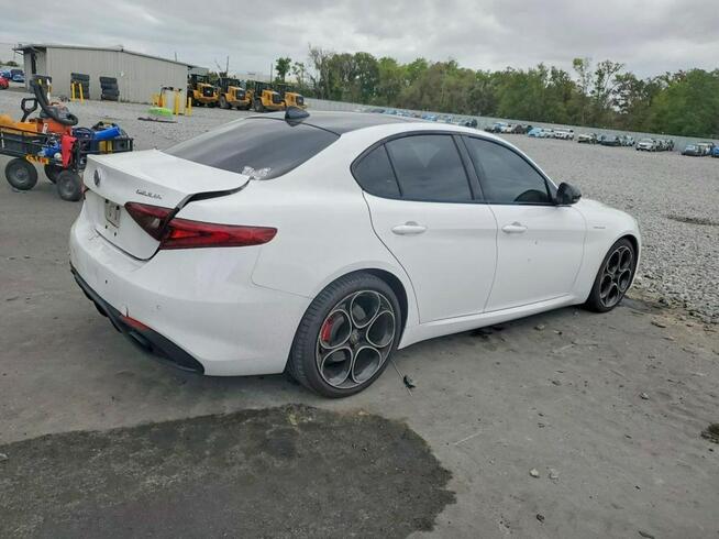 Alfa Romeo Giulia / Veloce / niski przebieg / bogata wersja /