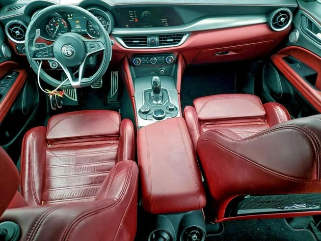 Alfa Romeo Stelvio / 2.0 280KM / 4x4 / Niski przebieg /