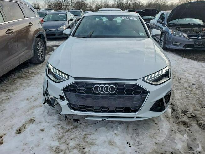 Audi A4 / Quattro / S-Line / Virtual cockpit /