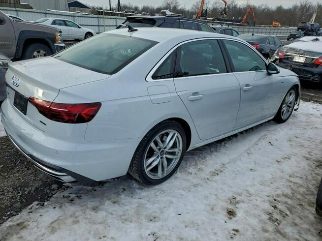 Audi A4 / Quattro / S-Line / Virtual cockpit /
