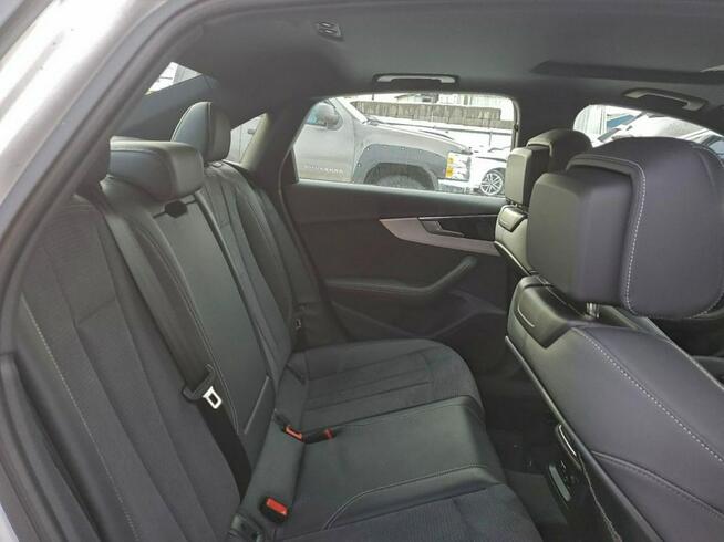 Audi A4 / Quattro / S-Line / Virtual cockpit /