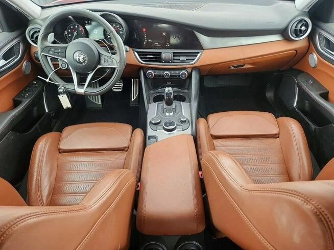 Alfa Romeo Giulia 4x4 / niski przebieg / automat