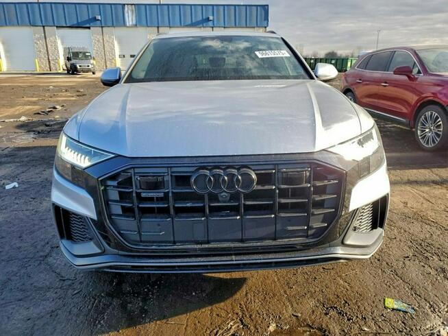 Audi Q8 / Quattro / S-Line / Virtual cockpit /