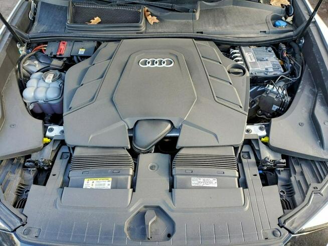 Audi Q8 / Quattro / S-Line / Virtual cockpit /