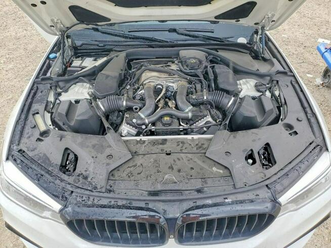 BMW 530 / M-Pakiet / xDrive / niski przebieg /