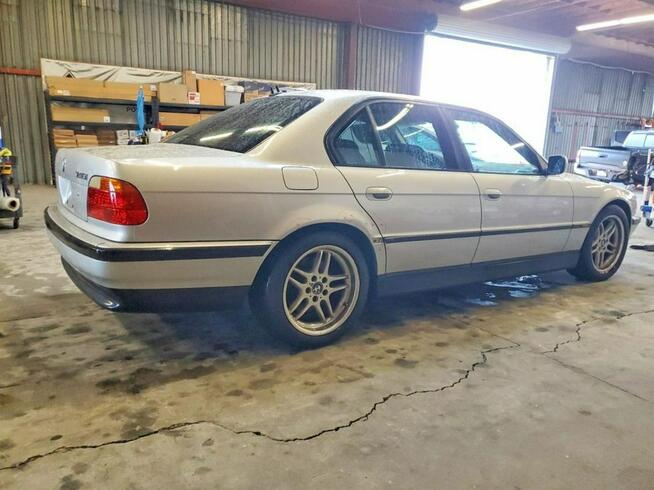 BMW 740 / 4.4 286KM / automat / niski przebieg /