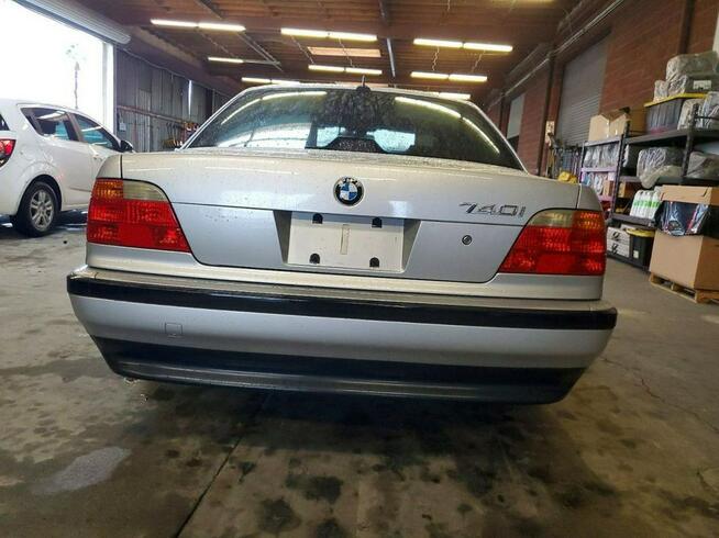 BMW 740 / 4.4 286KM / automat / niski przebieg /