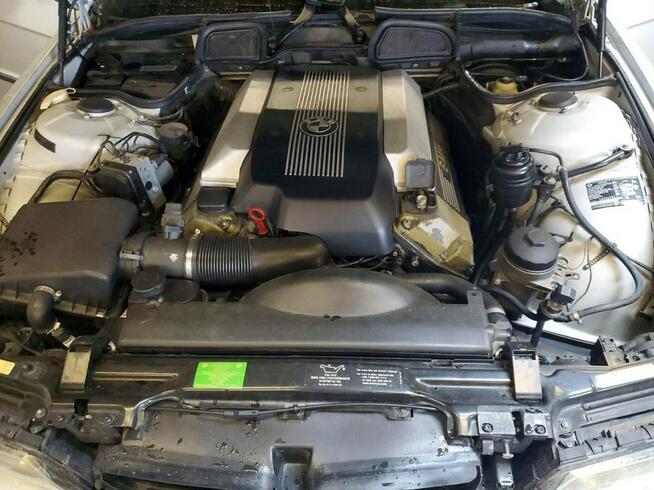 BMW 740 / 4.4 286KM / automat / niski przebieg /