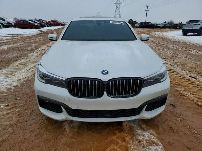 BMW 740 / Head Up / M-pakiet / niski przebieg /
