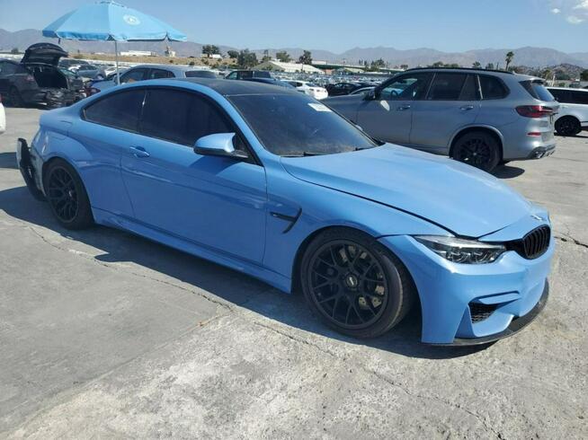 BMW M4 / dach carbon / dkg / Sparco /