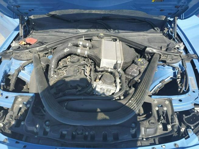 BMW M4 / dach carbon / dkg / Sparco /