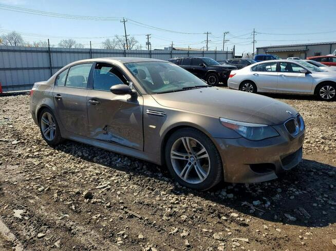 BMW M5 5.0 V10 / Individual Sepang Bronze / niski przebieg