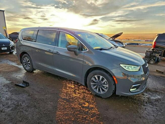 Chrysler Pacifica / PLUG-IN / 3.6 260KM / niski przebieg /