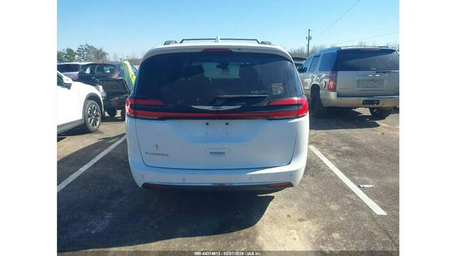 Chrysler Pacifica / BENZYNA / 3.6 287KM / niski przebieg /